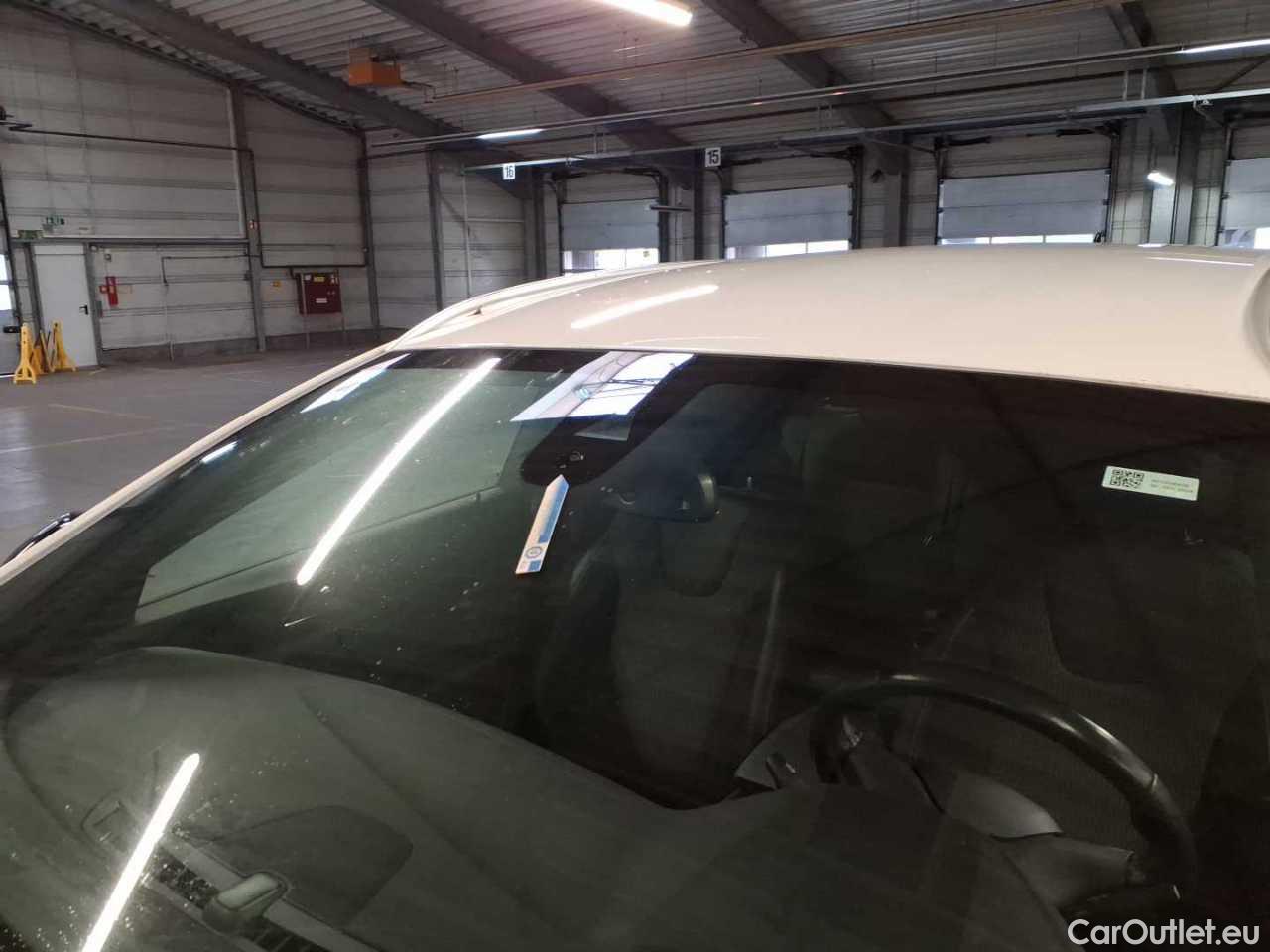 Opel  Insignia SPORTS Tourer 2.0 Diesel Aut. Business Automatic Diesel  49 #38