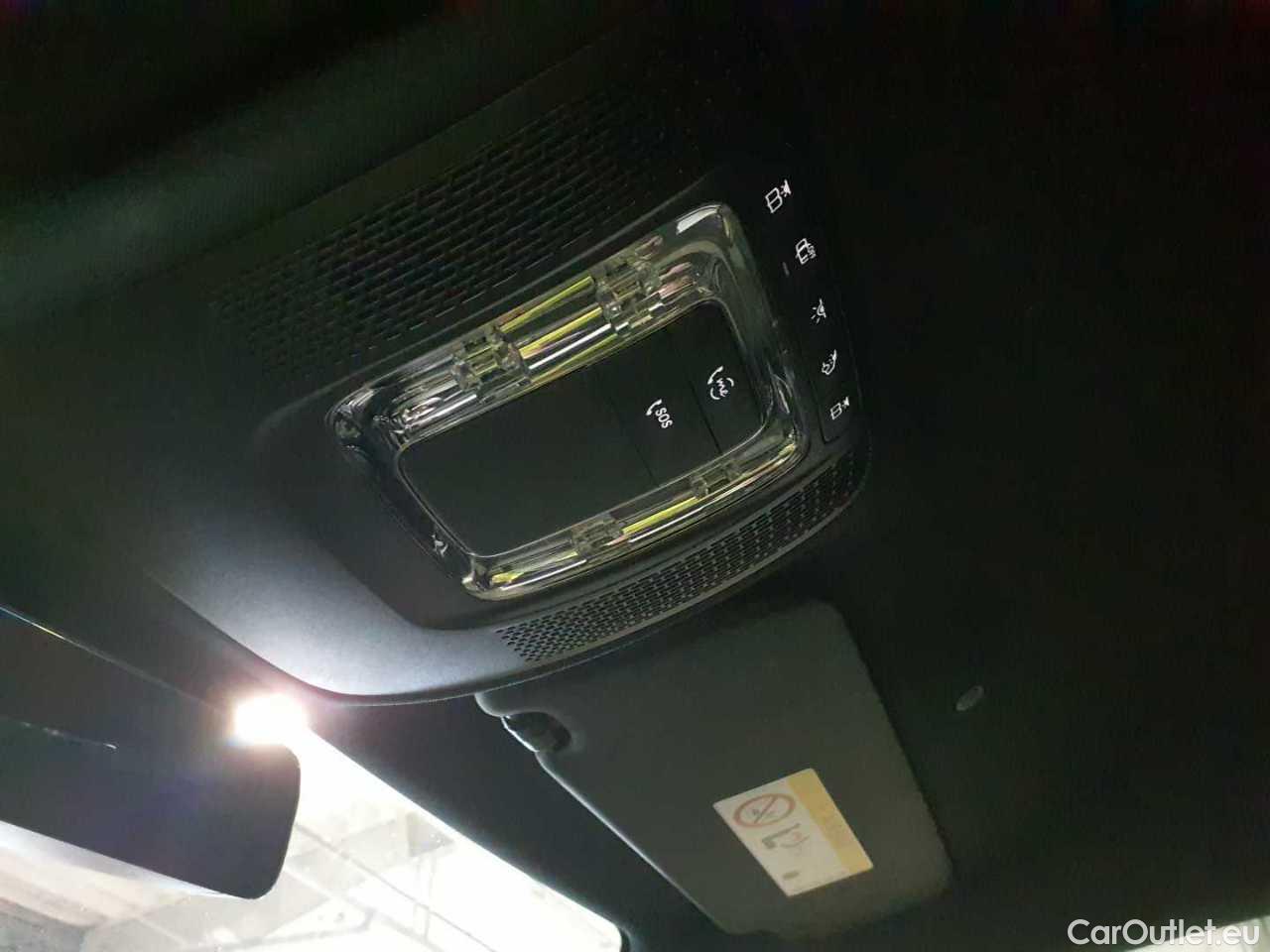 Mercedes  CLA-Klasse 250 e 8G-DCT AMG Line Automatic Petrol/Electric  47 #21