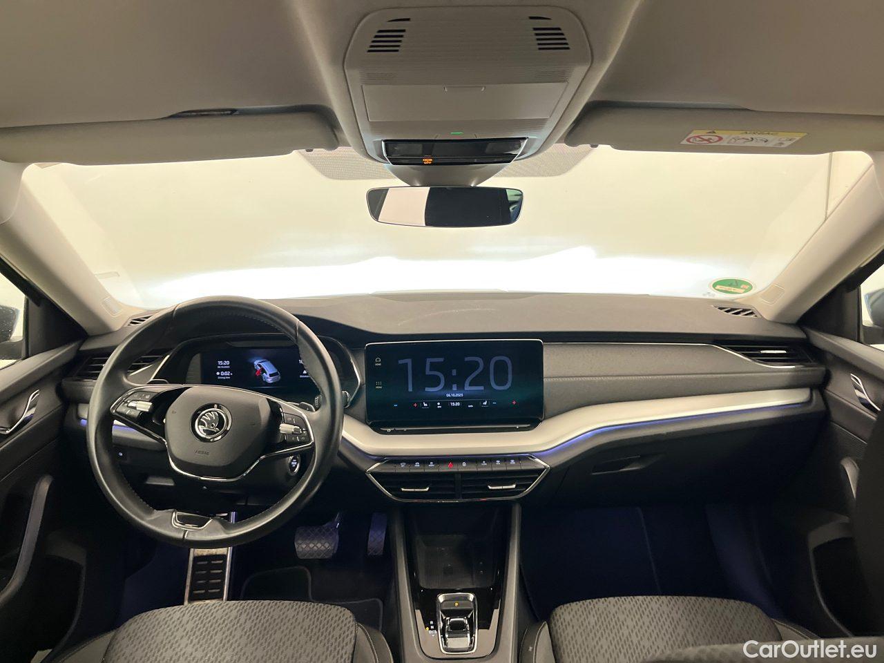 Skoda  Octavia Combi 2.0 TDI DSG Style Automatic Diesel  56 #7