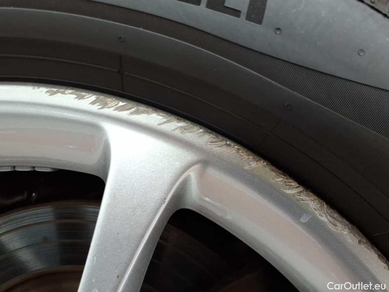 Mercedes  A-Klasse 250 e 8G-DCT Style - Automatic Petrol/Electric  48 #33