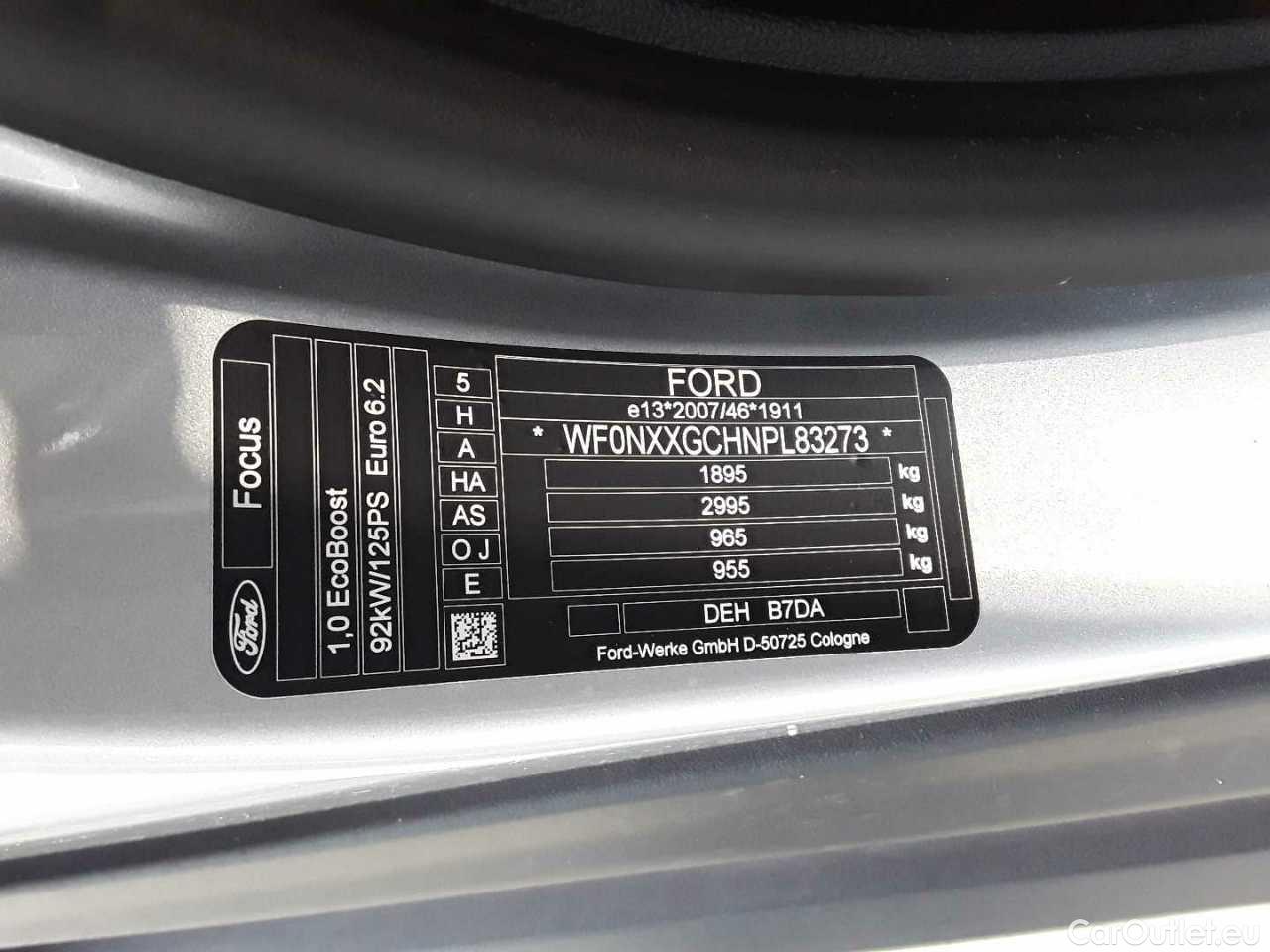 Ford  Focus 1.0 EcoBoost Start-Stopp-System Titanium Manual Petrol  45 #12