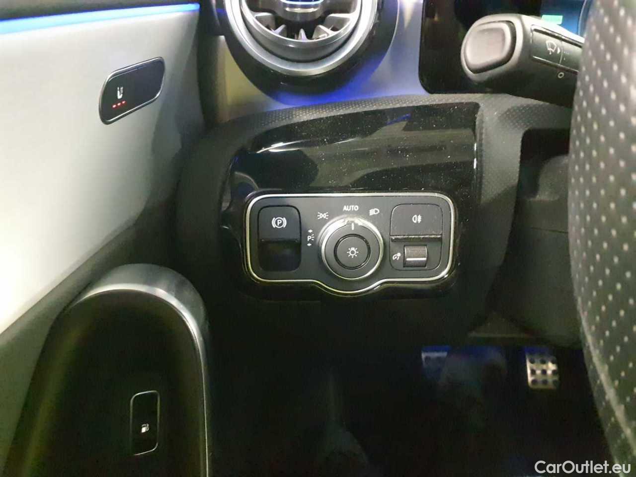 Mercedes  CLA-Klasse 250 e 8G-DCT AMG Line Automatic Petrol/Electric  47 #23