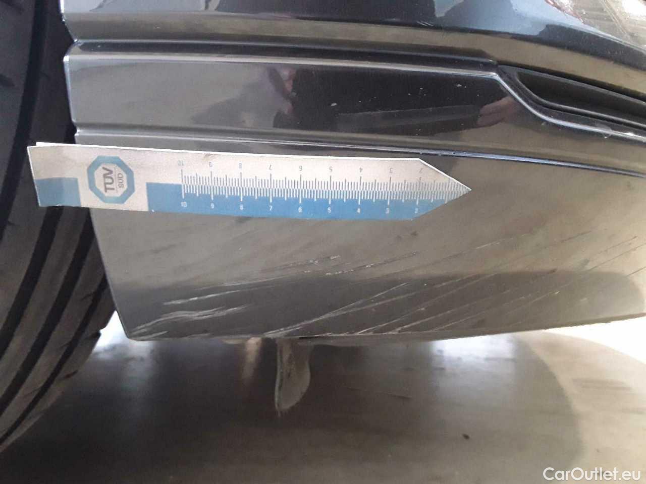 Volkswagen  Passat Variant 2.0 TDI SCR DSG Business Automatic Diesel  55 #24