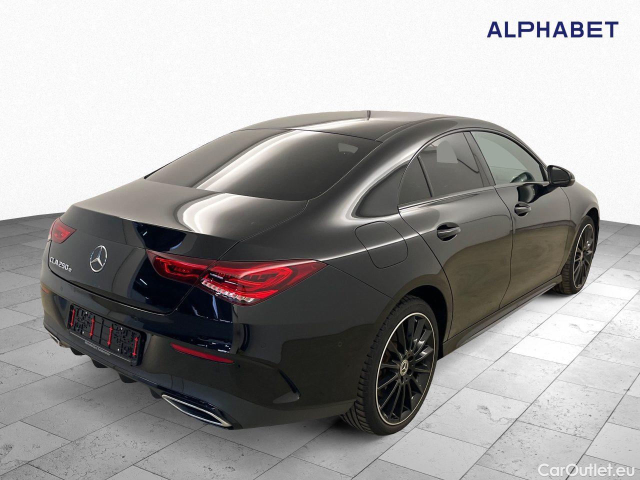 Mercedes  CLA-Klasse 250 e 8G-DCT AMG Line Automatic Petrol/Electric  47 #4