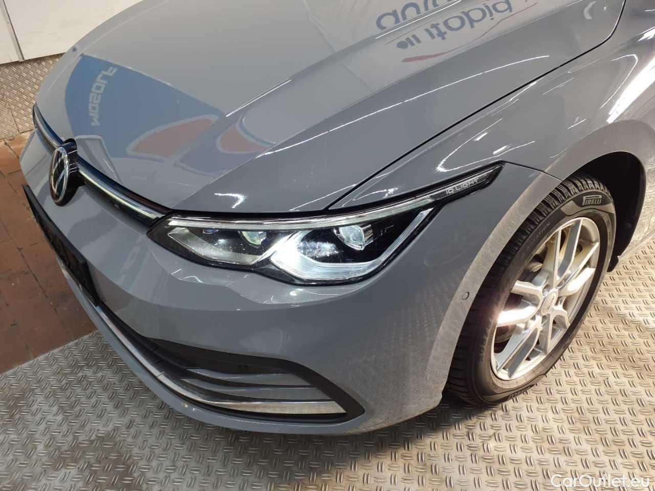 Volkswagen  Golf  Variant 2.0 TDI SCR DSG Style Automatic Diesel  58 #20