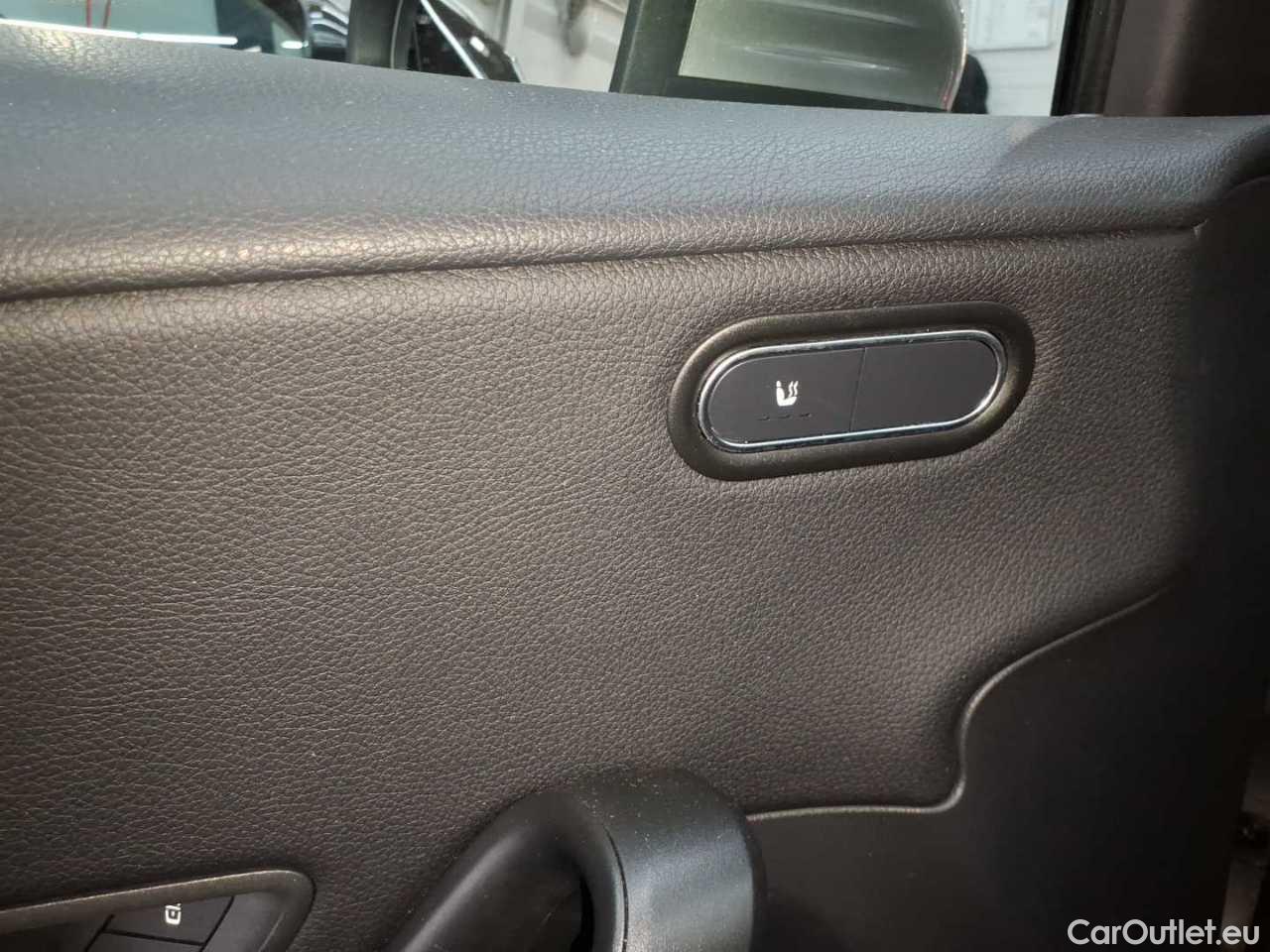 Mercedes  A-Klasse 250 e 8G-DCT Style - Automatic Petrol/Electric  48 #17