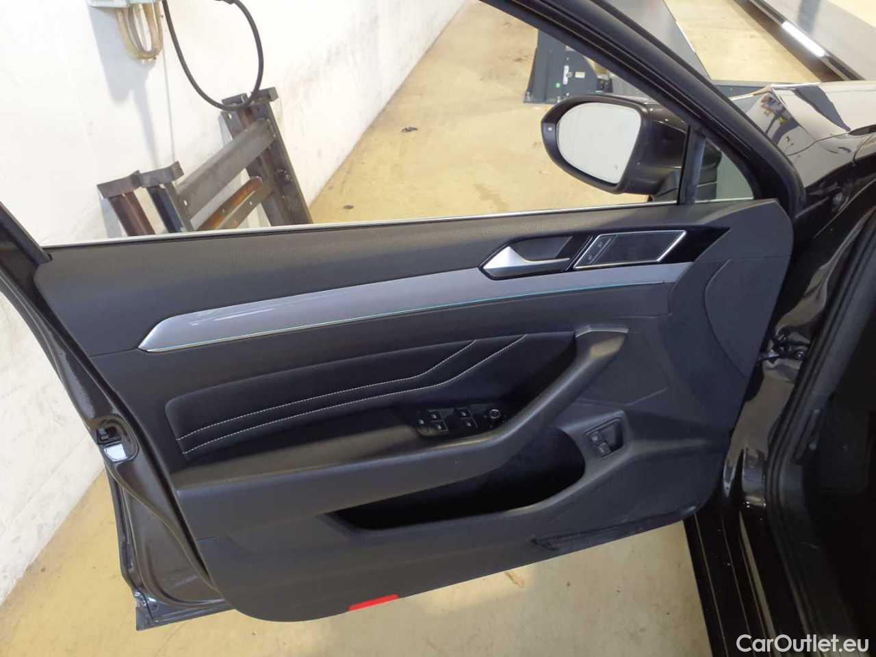 Volkswagen  Passat Variant 1.4 TSI Plug-In-Hybrid DSG GTE Automatic Petrol/Electric  38 #40