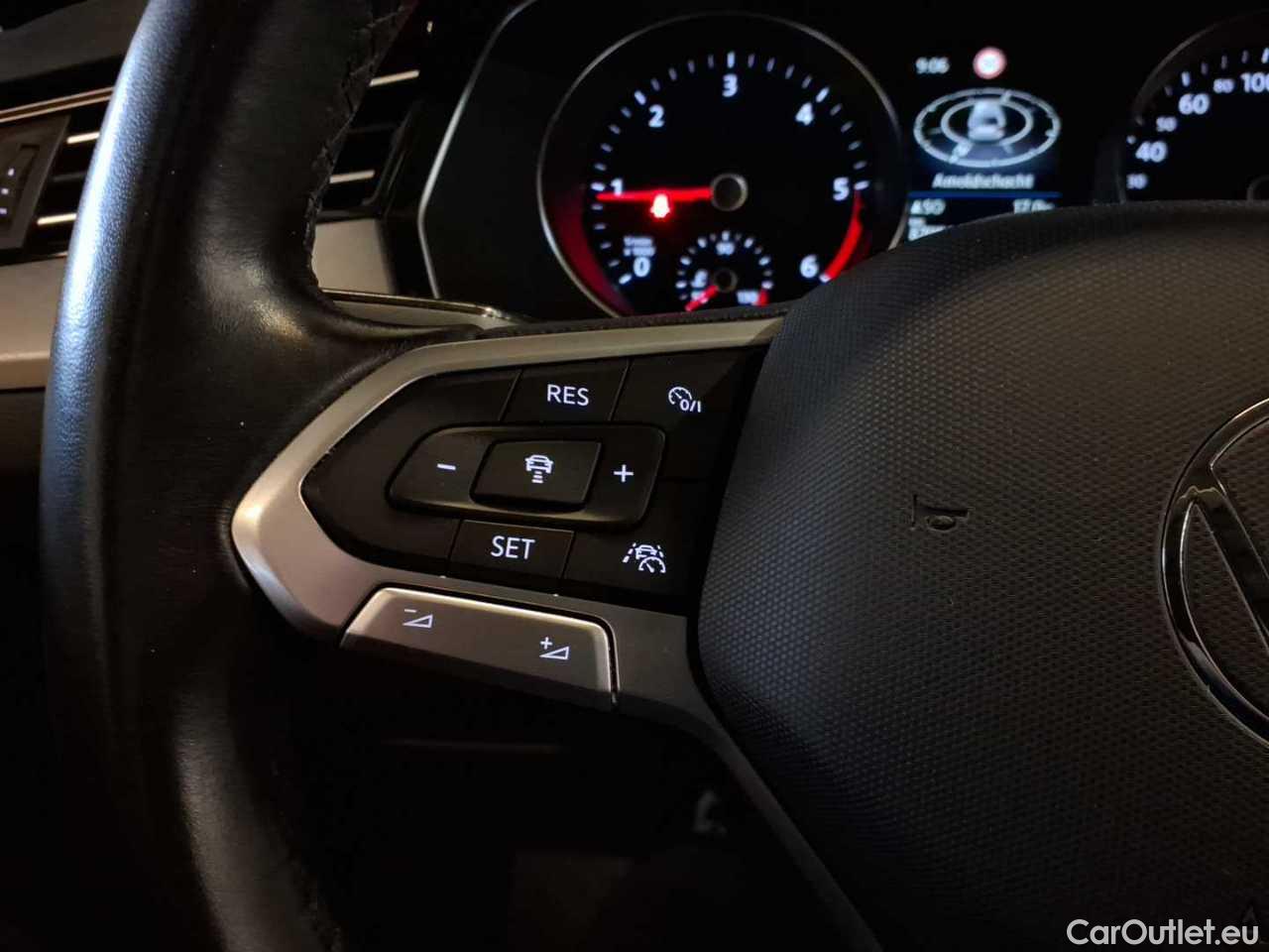 Volkswagen  Passat Variant 2.0 TDI SCR Business Manual Diesel  51 #18