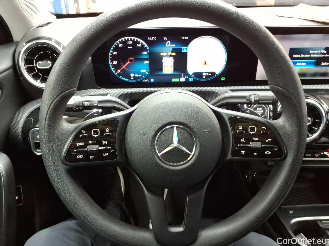 Mercedes  A-Klasse 250 e 8G-DCT Style - Automatic Petrol/Electric  48 #13