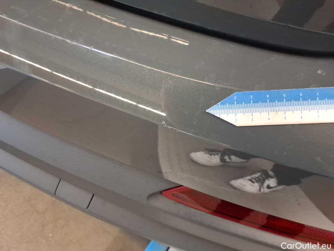 Audi  Q3 35 TDI S tronic - Automatic Diesel  54 #38