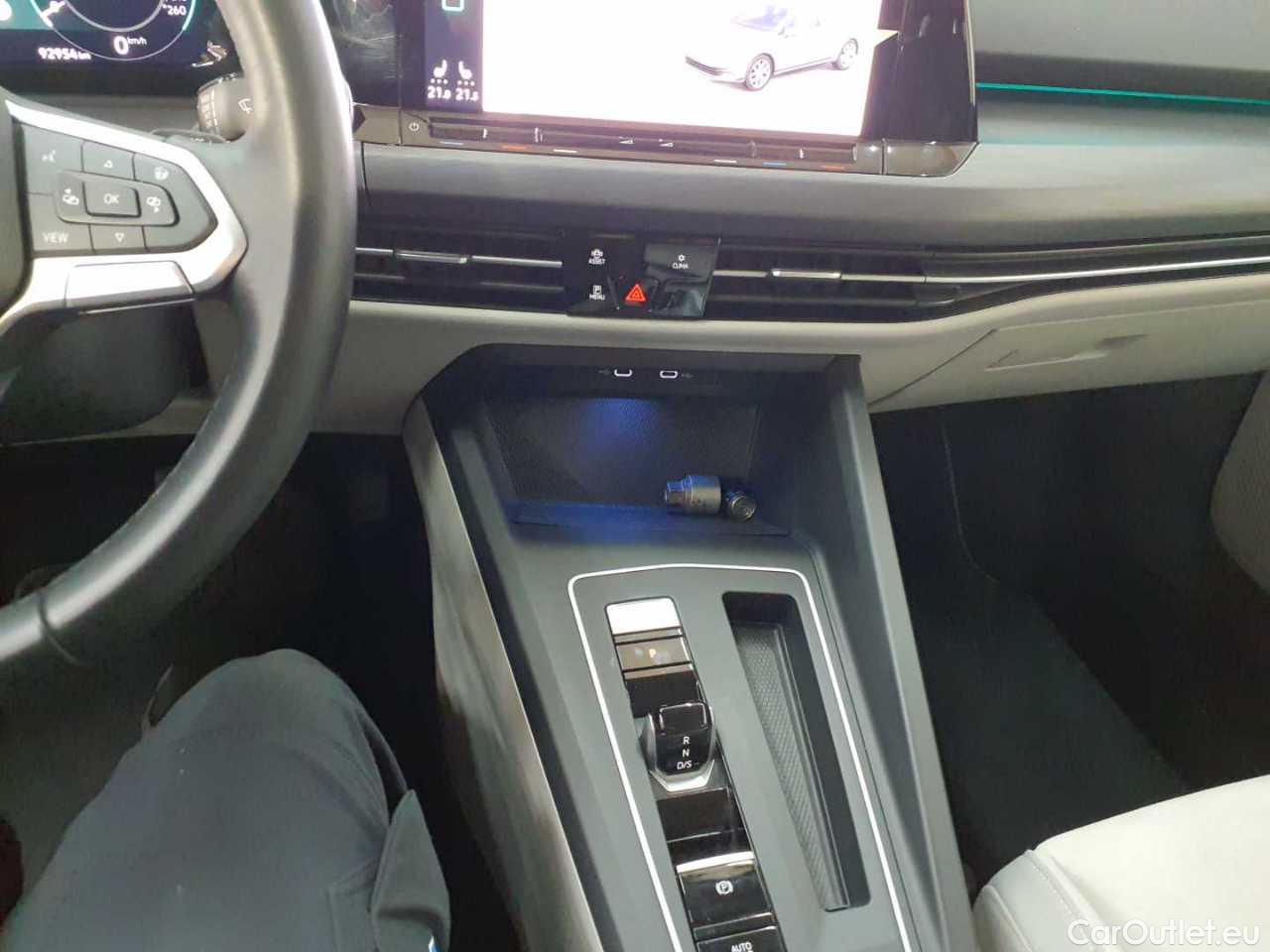 Volkswagen  Golf  Variant 2.0 TDI SCR DSG Style Automatic Diesel  58 #15