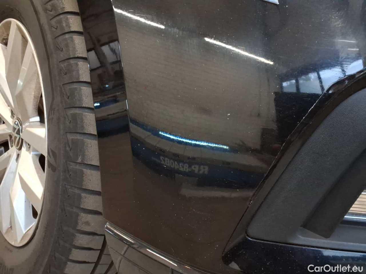 Volkswagen  Passat Variant 2.0 TDI SCR Business Manual Diesel  51 #31