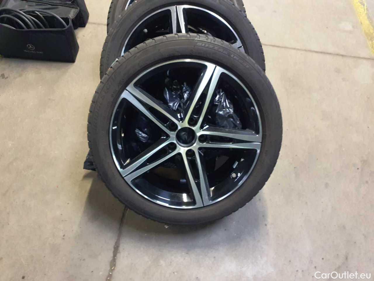 Mercedes  CLA-Klasse 250 e 8G-DCT AMG Line Automatic Petrol/Electric  47 #26