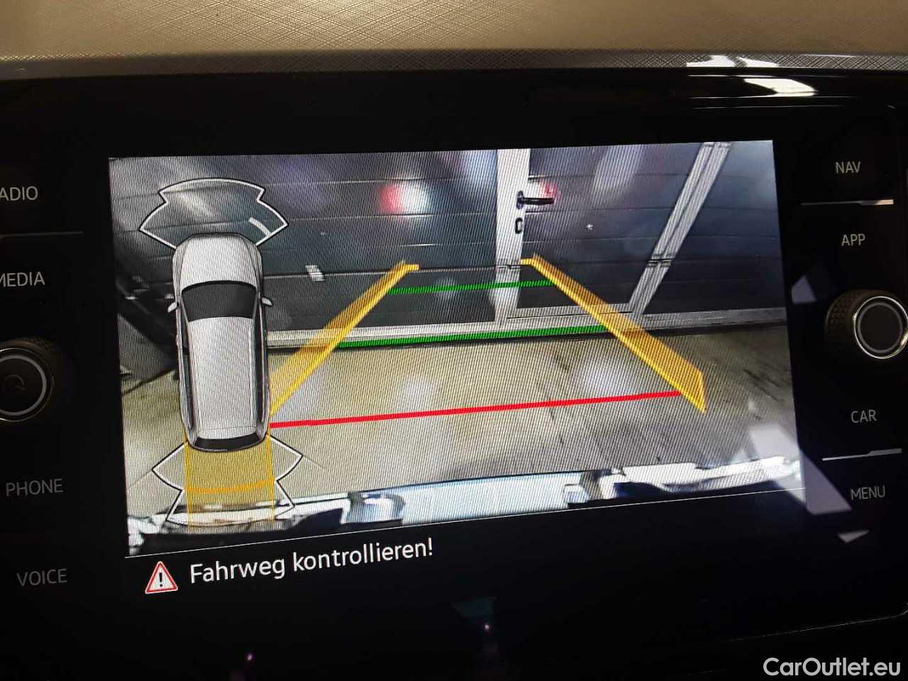 Volkswagen  Passat Variant 2.0 TDI SCR DSG Business Automatic Diesel  55 #13