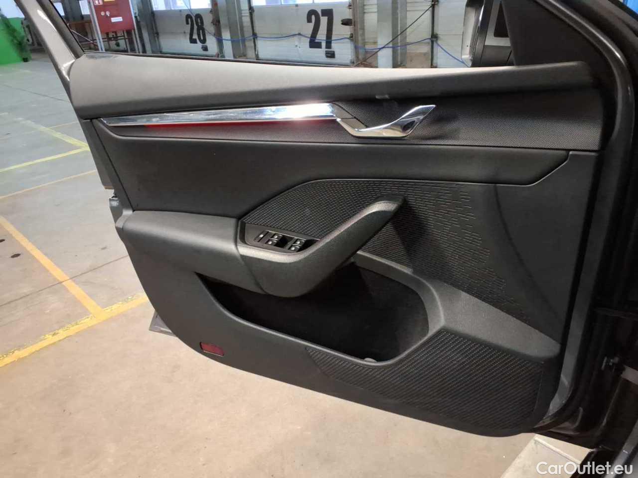 Skoda  Octavia Combi 2.0 TDI DSG Style Automatic Diesel  56 #18