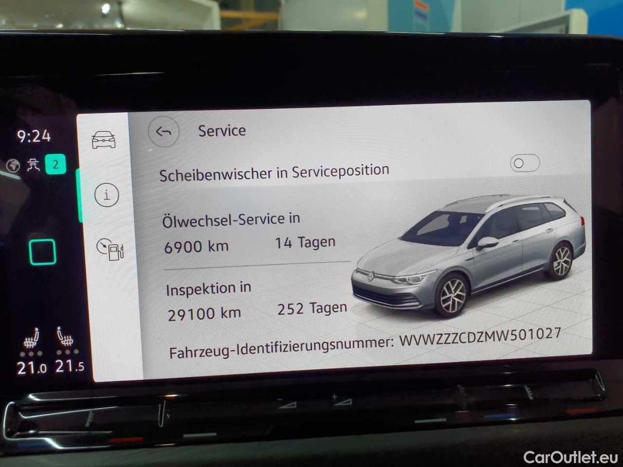 Volkswagen  Golf  Variant 2.0 TDI SCR DSG Style Automatic Diesel  58 #32