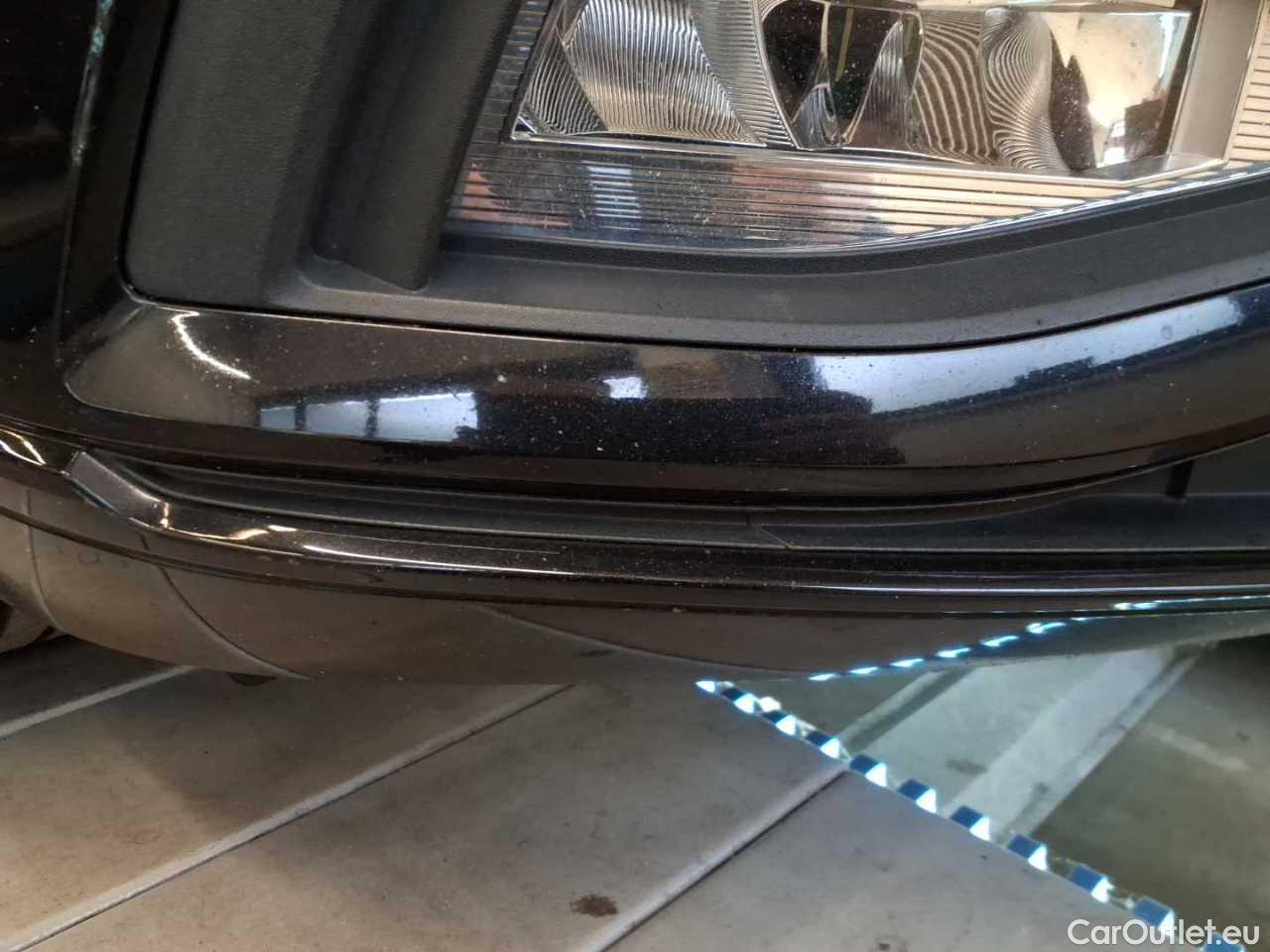 Volkswagen  Passat Variant 2.0 TDI SCR Business Manual Diesel  51 #32