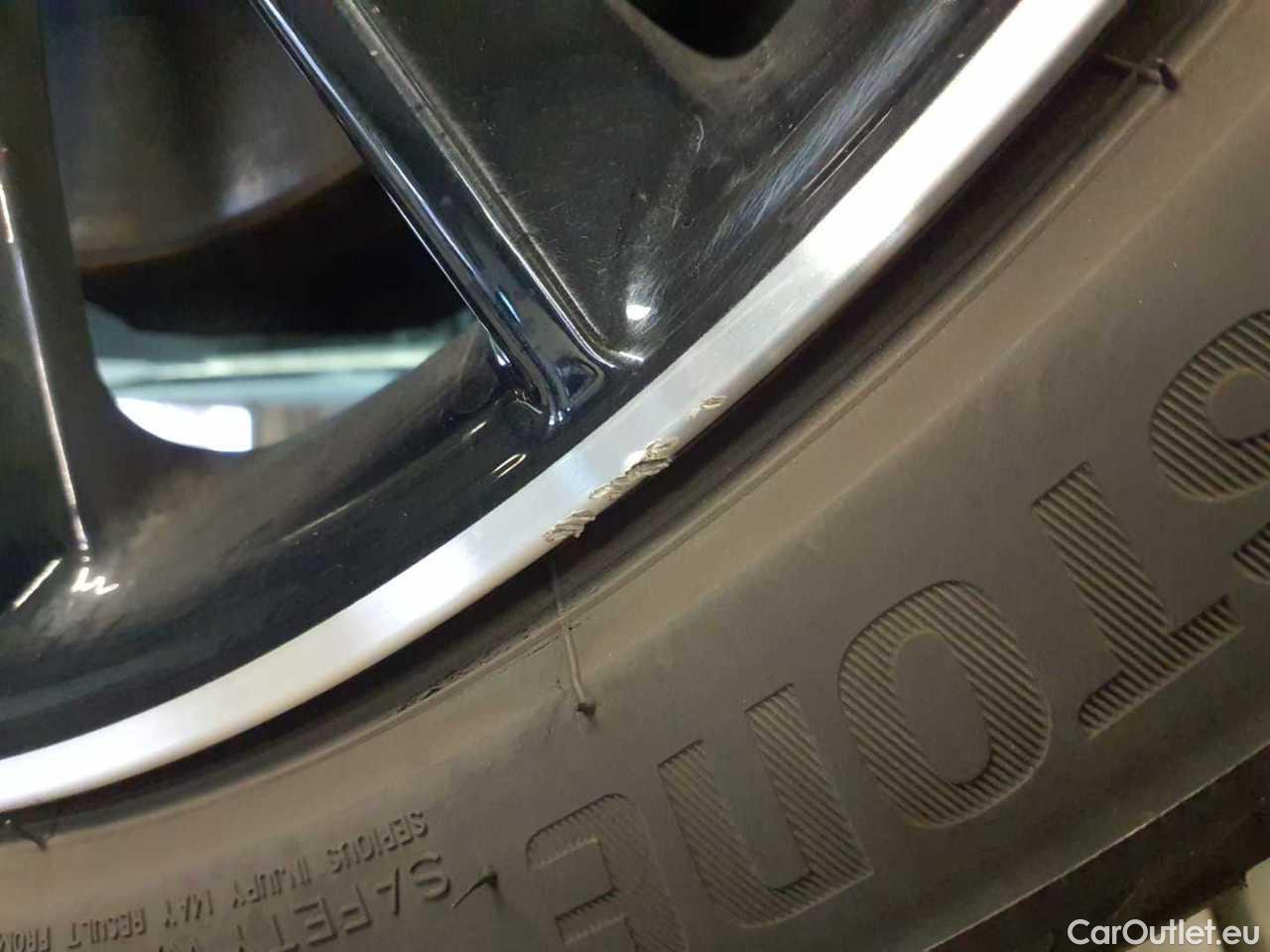 Mercedes  CLA-Klasse 250 e 8G-DCT AMG Line Automatic Petrol/Electric  47 #38