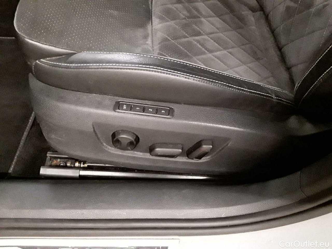 Skoda  Superb Combi 2.0 TDI DSG SportLine Automatic Diesel  41 #15