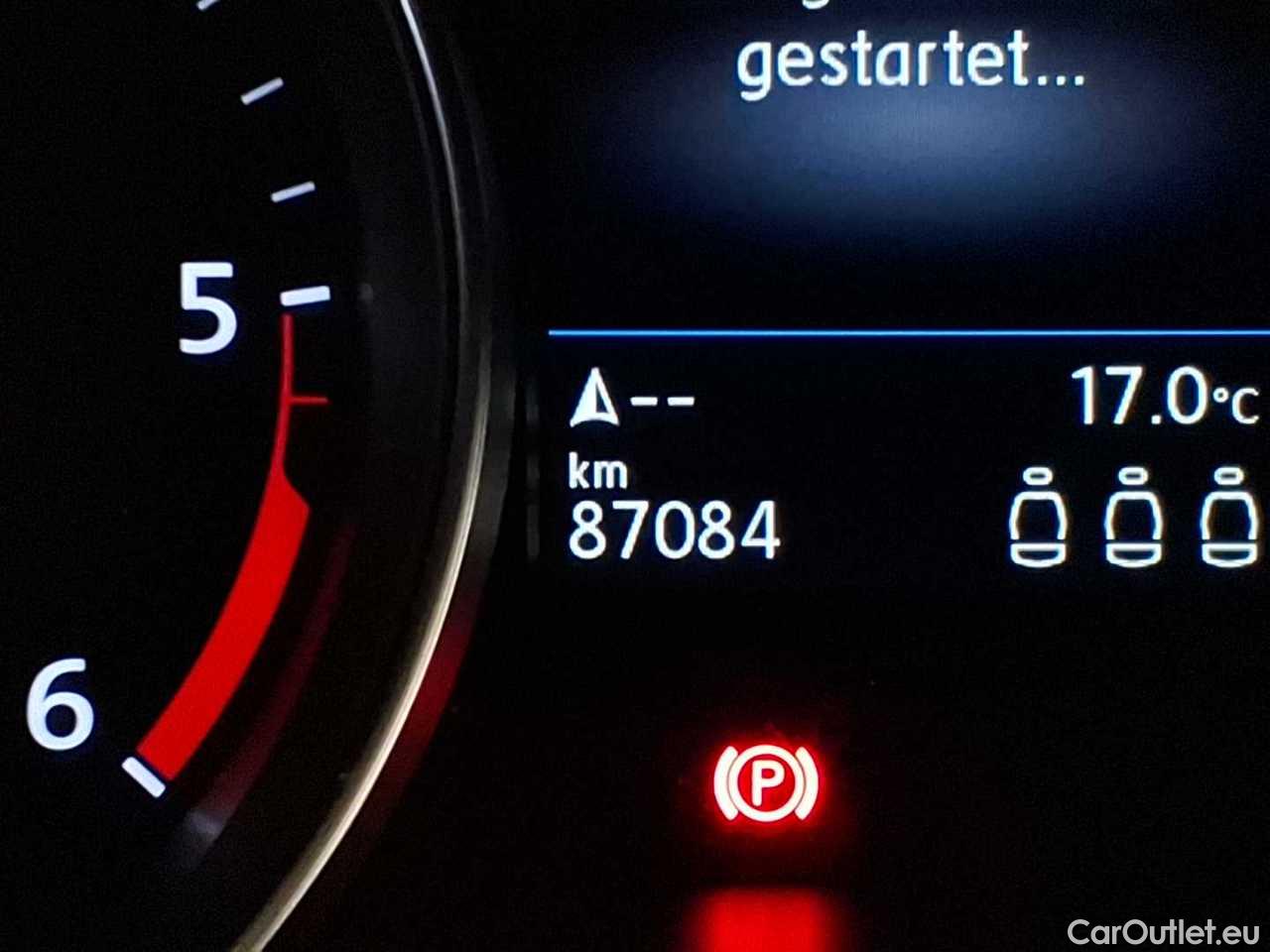 Volkswagen  Passat Variant 2.0 TDI SCR Business Manual Diesel  51 #15