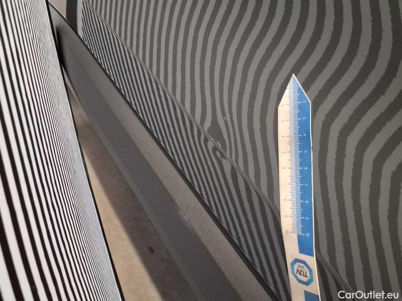 Audi  Q3 35 TDI S tronic - Automatic Diesel  54 #47