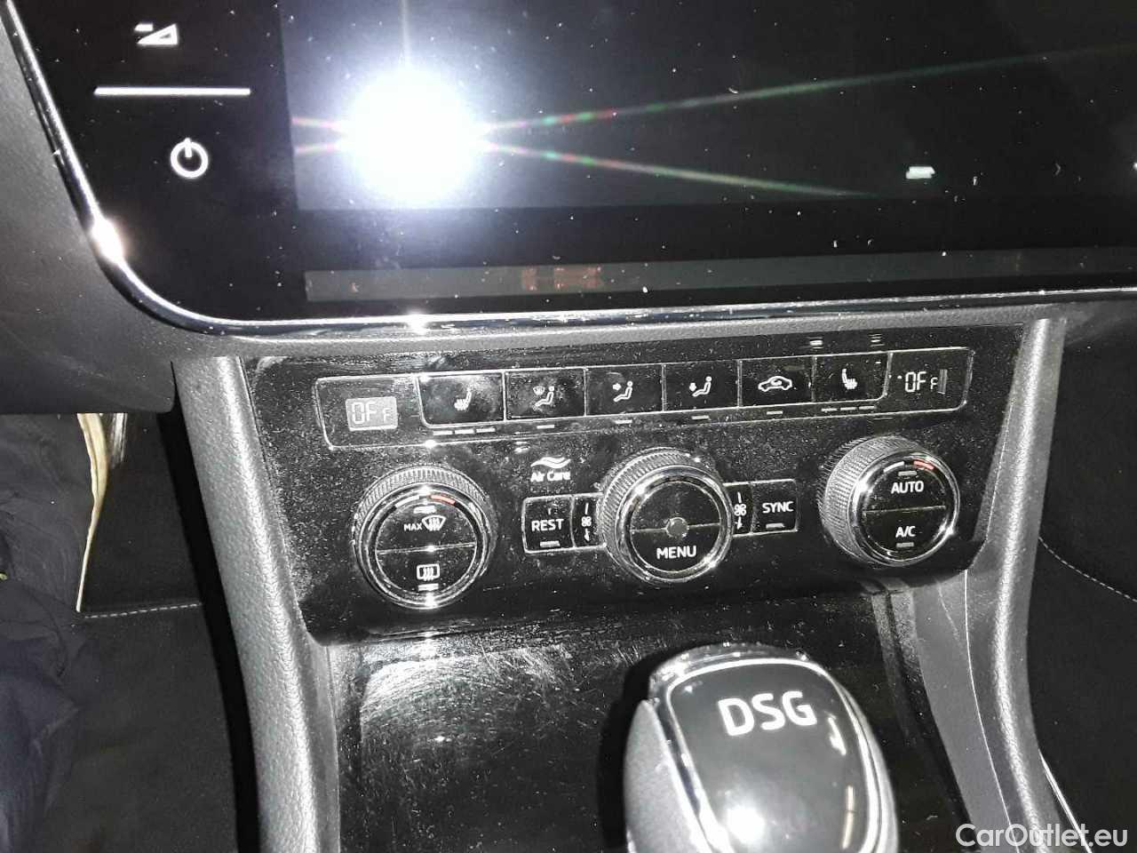 Skoda  Superb Combi 2.0 TDI DSG SportLine Automatic Diesel  41 #18