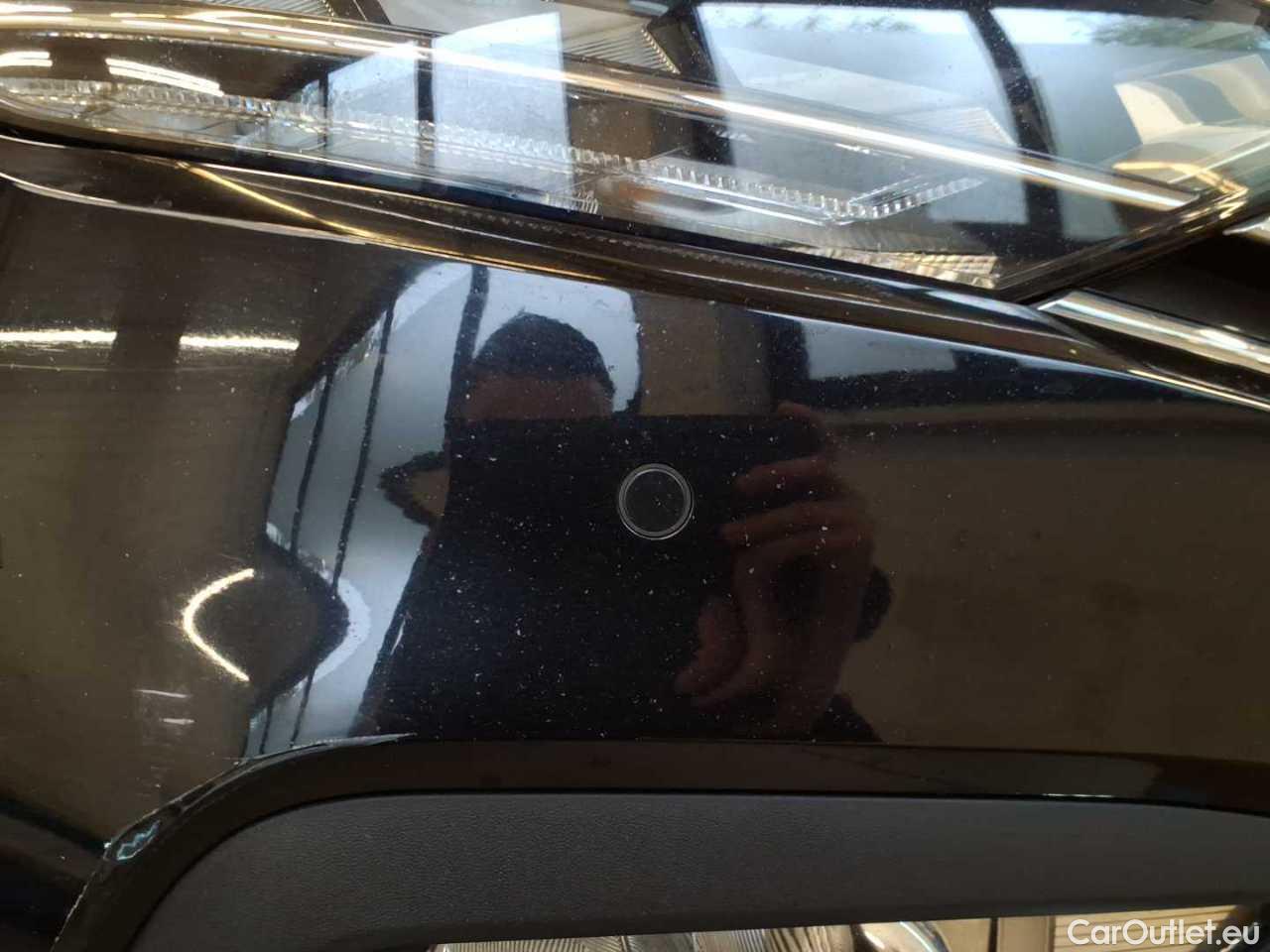 Volkswagen  Passat Variant 2.0 TDI SCR Business Manual Diesel  51 #30