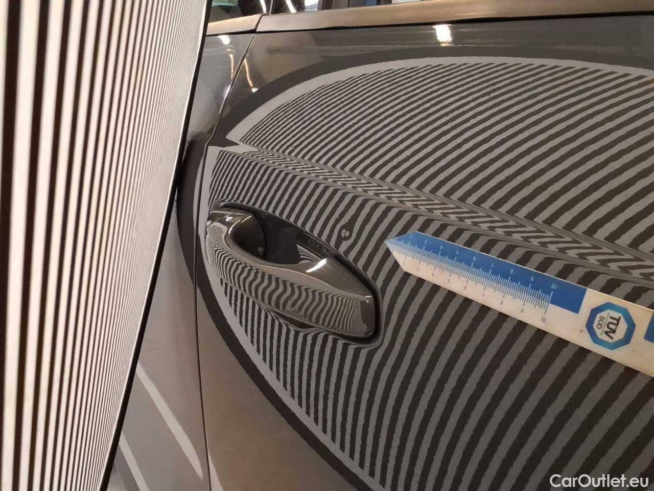 Audi  Q3 35 TDI S tronic - Automatic Diesel  54 #34