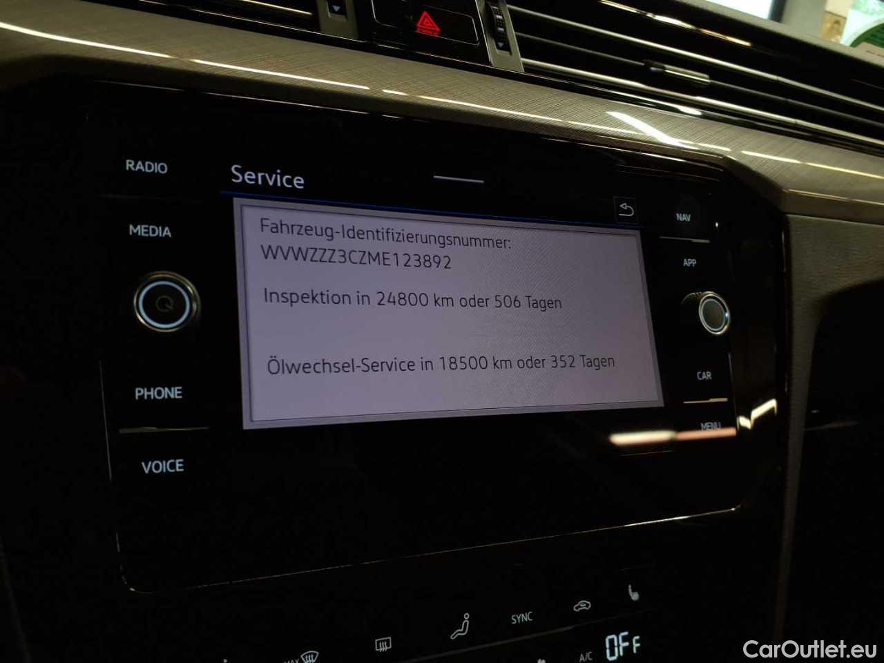 Volkswagen  Passat Variant 2.0 TDI SCR Business Manual Diesel  51 #16