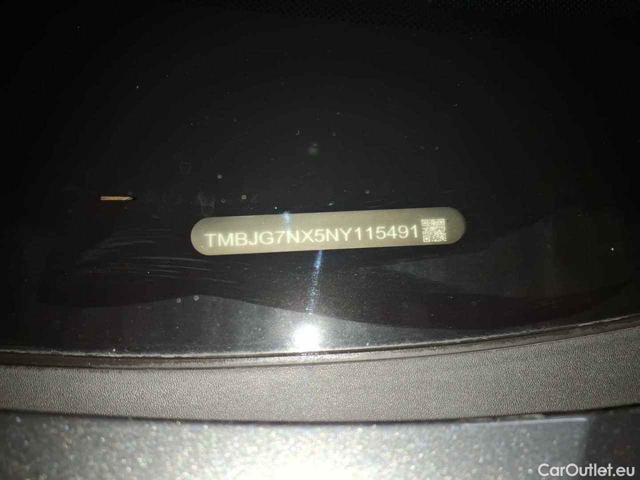 Skoda  Octavia Combi 2.0 TDI DSG Style Automatic Diesel  56 #12