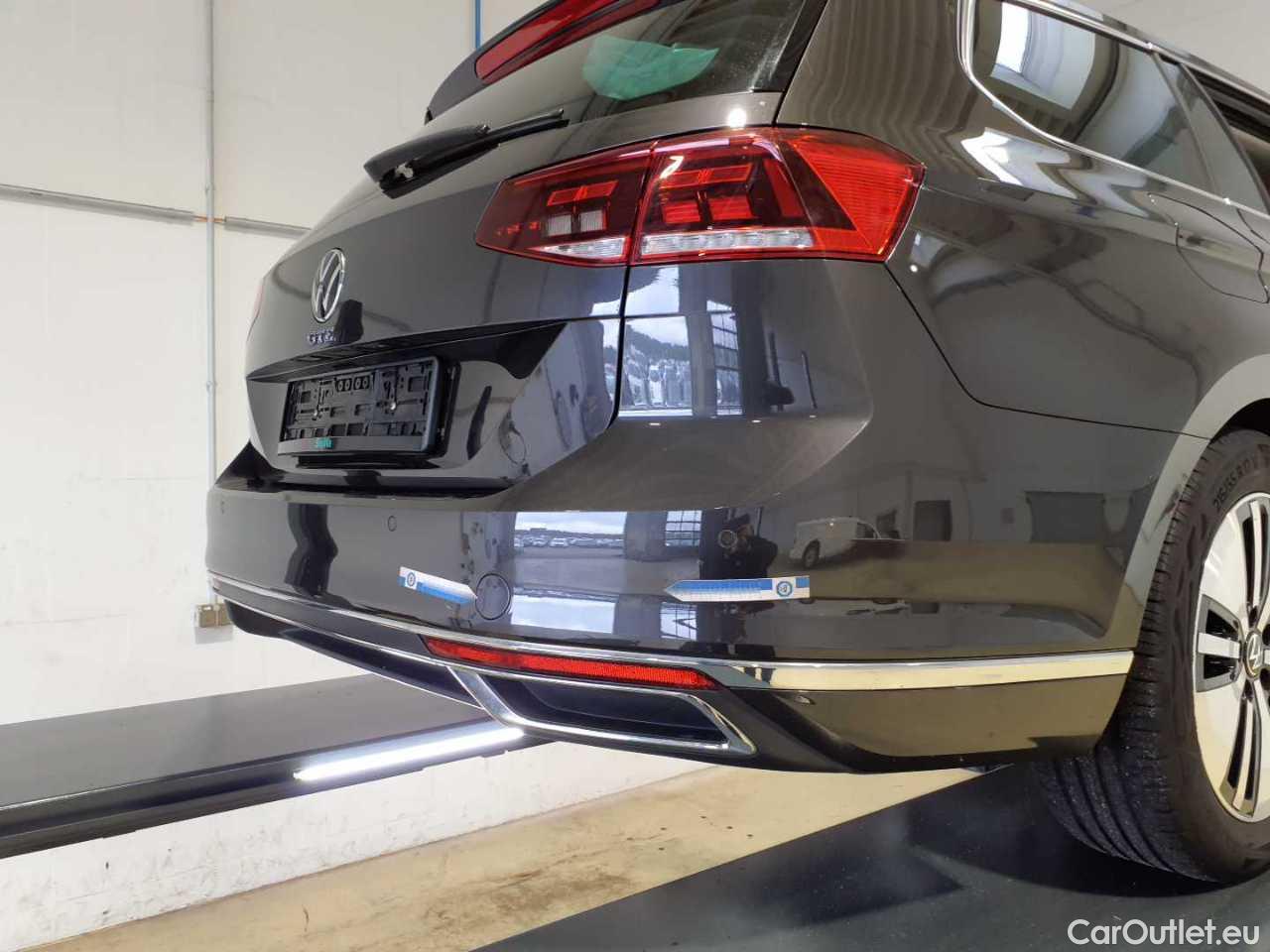 Volkswagen  Passat Variant 1.4 TSI Plug-In-Hybrid DSG GTE Automatic Petrol/Electric  38 #66