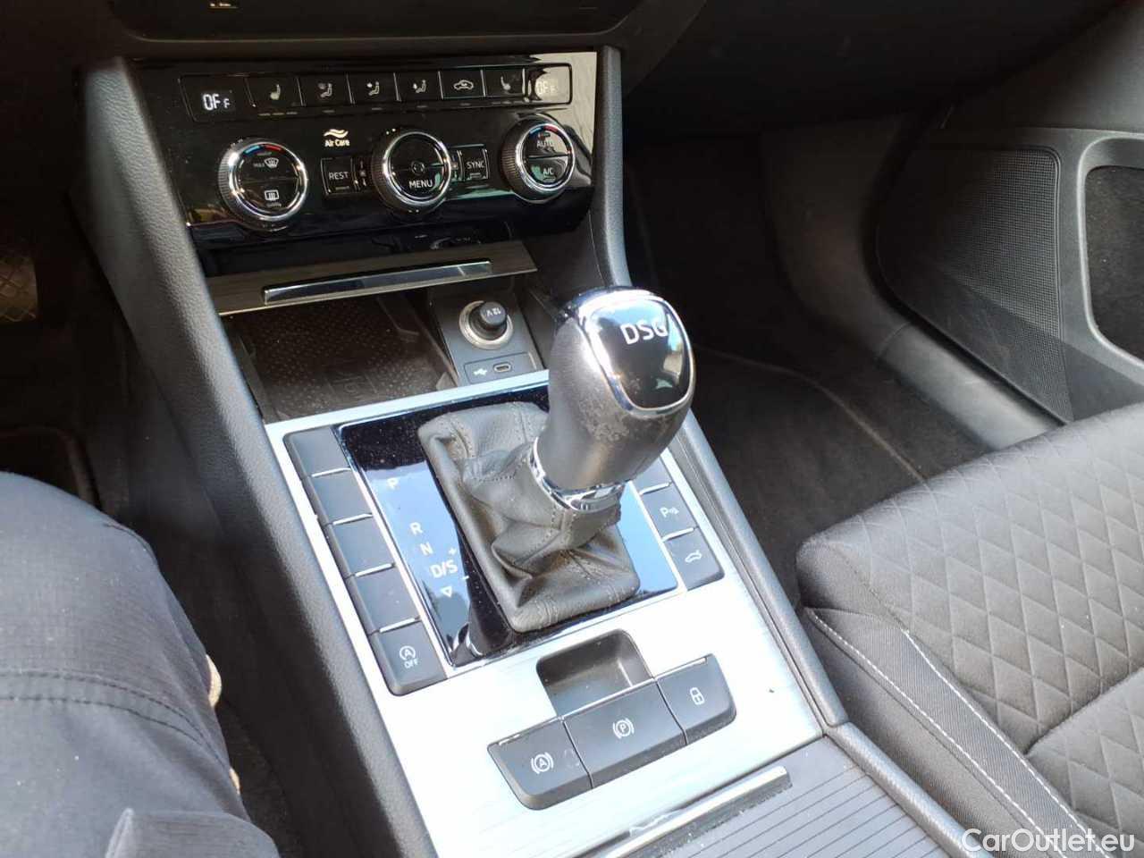 Skoda  Superb Combi 2.0 TDI DSG Ambition Automatic Diesel  39 #14