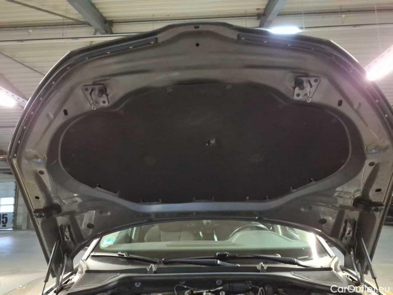 Skoda  Octavia Combi 2.0 TDI DSG Style Automatic Diesel  56 #33