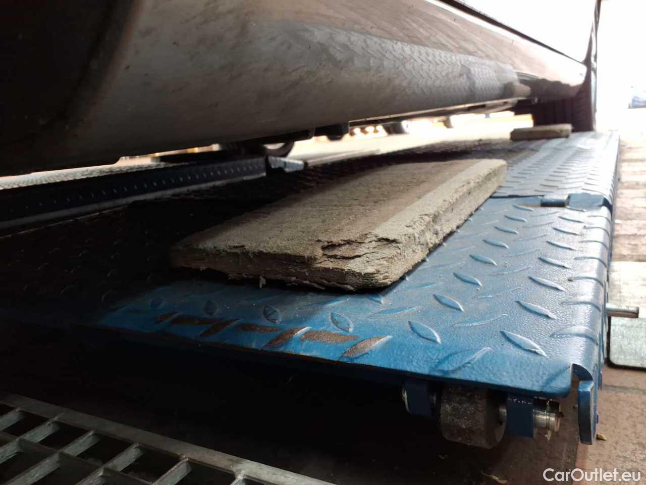 Mercedes  A-Klasse 250 e 8G-DCT Style - Automatic Petrol/Electric  48 #18