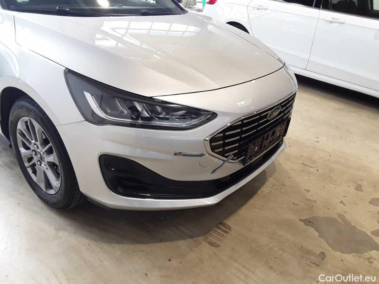 Ford  Focus 1.0 EcoBoost Start-Stopp-System Titanium Manual Petrol  45 #24