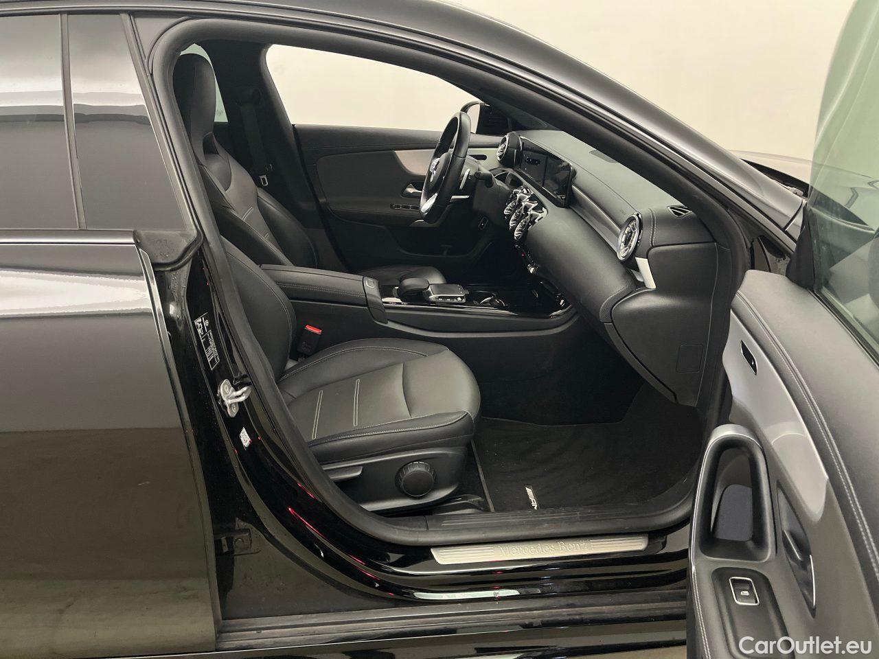 Mercedes  CLA-Klasse 250 e 8G-DCT AMG Line Automatic Petrol/Electric  47 #6