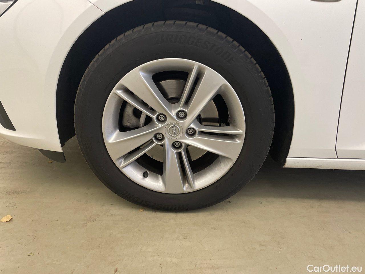 Opel  Insignia SPORTS Tourer 2.0 Diesel Aut. Business Automatic Diesel  40 #10