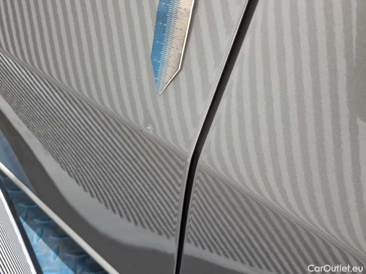 Mercedes  A-Klasse 250 e 8G-DCT Style - Automatic Petrol/Electric  48 #42