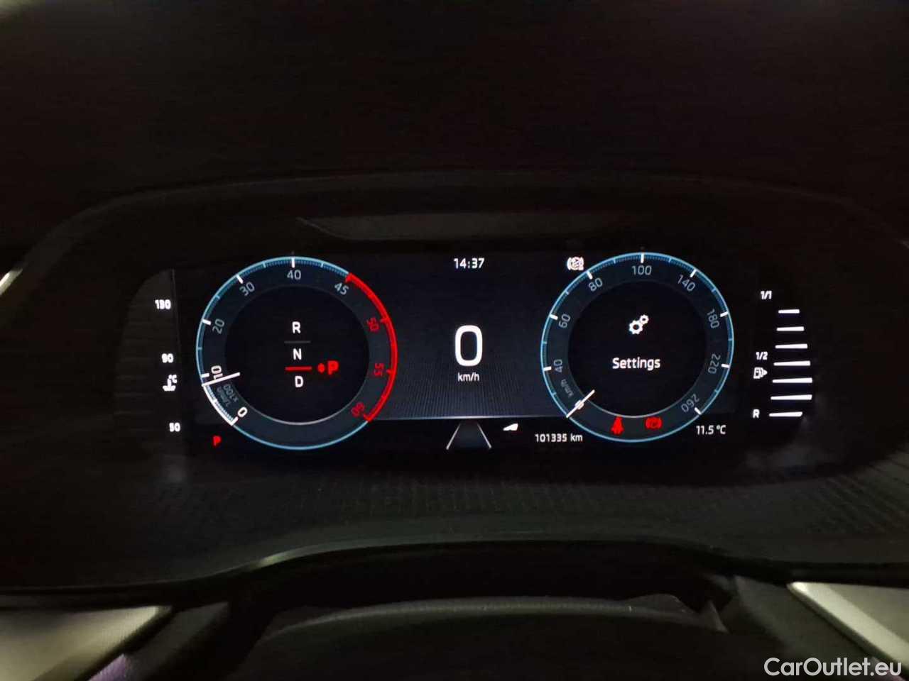 Skoda  Octavia Combi 2.0 TDI DSG Style Automatic Diesel  56 #8