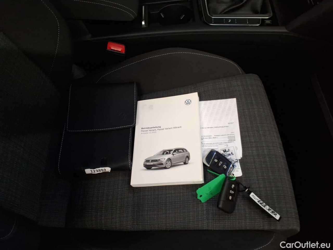 Volkswagen  Passat Variant 2.0 TDI SCR Business Manual Diesel  51 #23