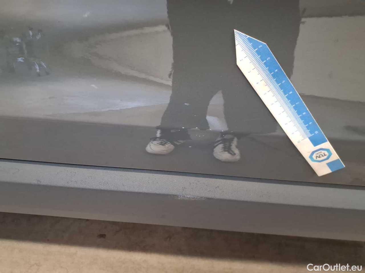 Audi  Q3 35 TDI S tronic - Automatic Diesel  54 #46