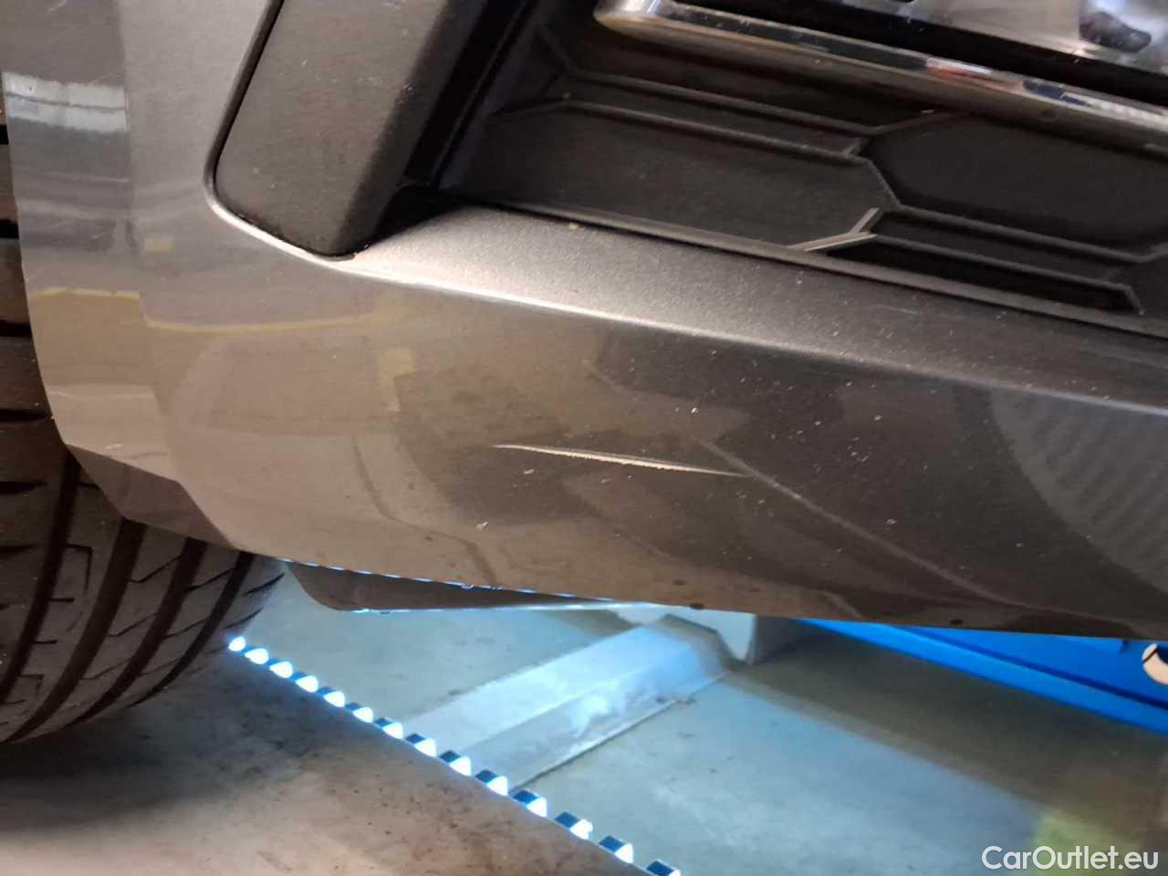 Skoda  Octavia Combi 2.0 TDI DSG Style Automatic Diesel  56 #37