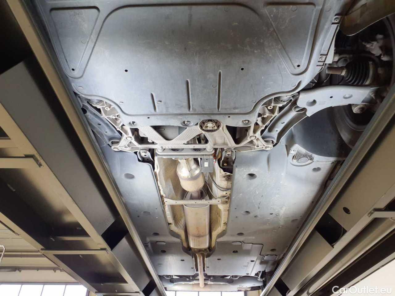 Volkswagen  Passat Variant 1.4 TSI Plug-In-Hybrid DSG GTE Automatic Petrol/Electric  38 #17