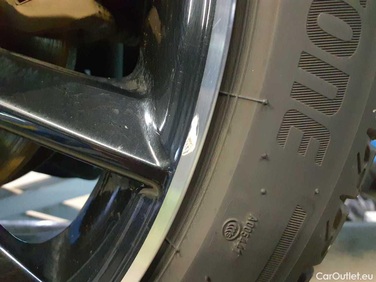 Mercedes  CLA-Klasse 250 e 8G-DCT AMG Line Automatic Petrol/Electric  47 #41