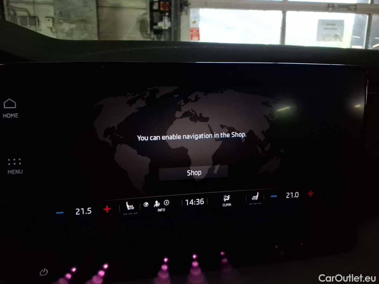 Skoda  Octavia Combi 2.0 TDI DSG Style Automatic Diesel  56 #31