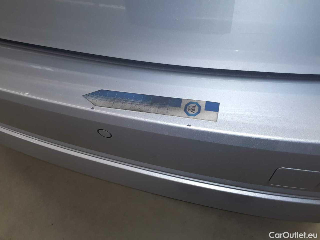 Skoda  Octavia Combi 2.0 TDI DSG First Edition Automatic Diesel  74 #23