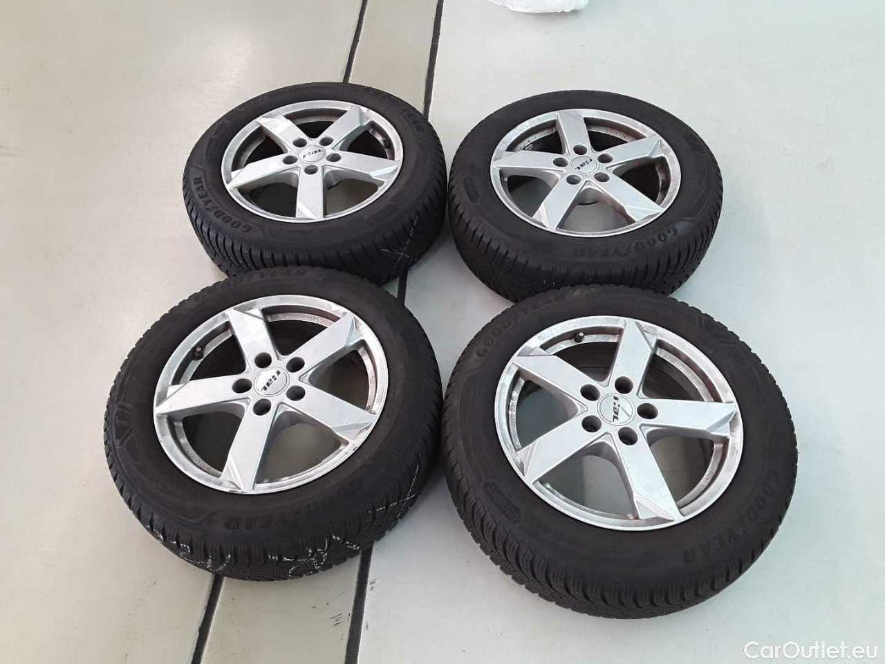 Skoda  Octavia Combi 2.0 TDI DSG First Edition Automatic Diesel  74 #11