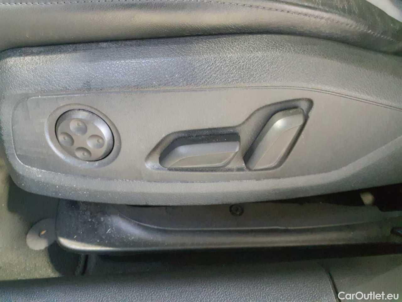 Audi  A4 Avant 50 TDI quattro tiptronic S line Automatic Diesel  69 #14