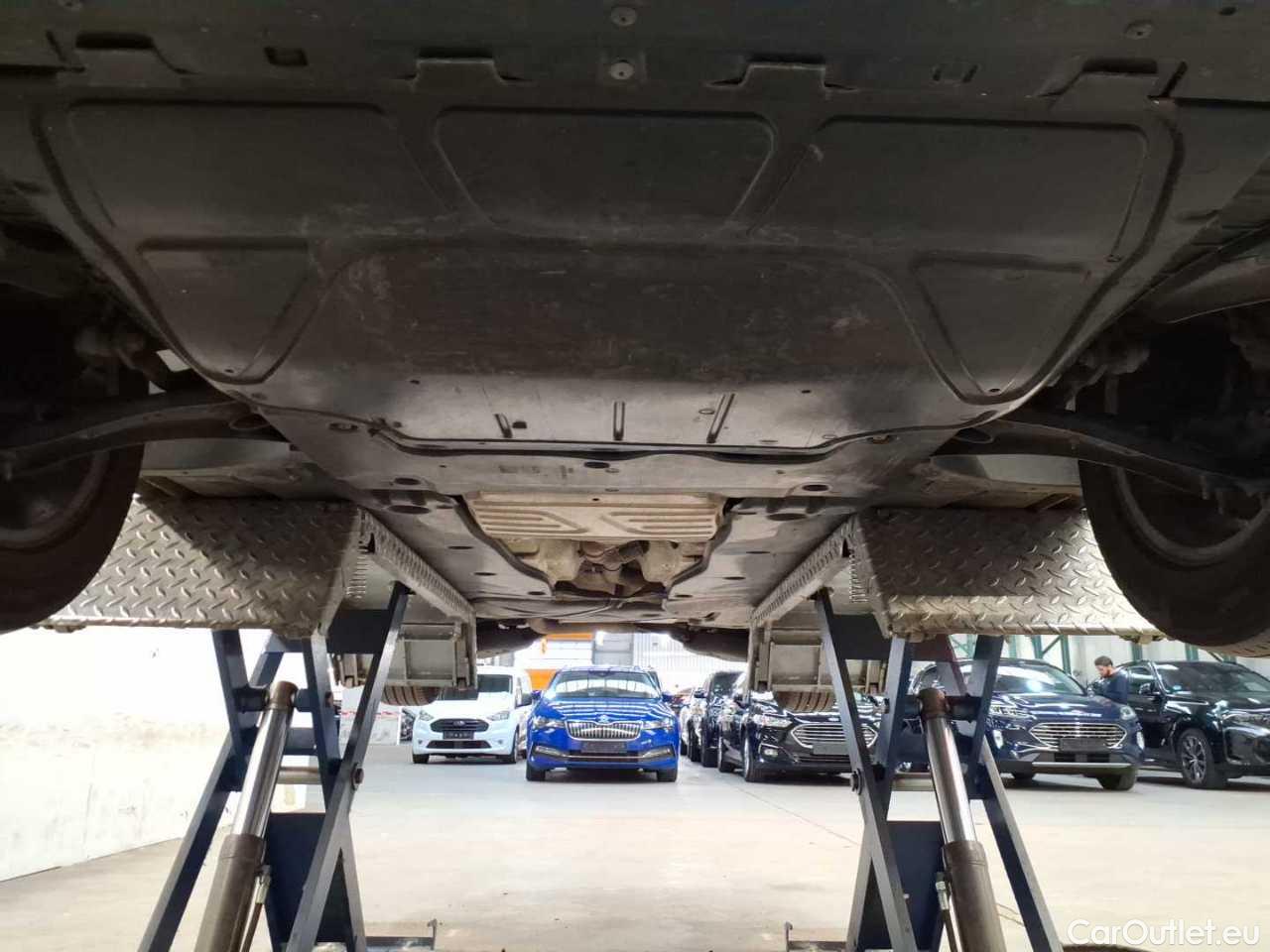 Volkswagen  Touran 2.0 TDI SCR Comfortline Manual Diesel  70 #17