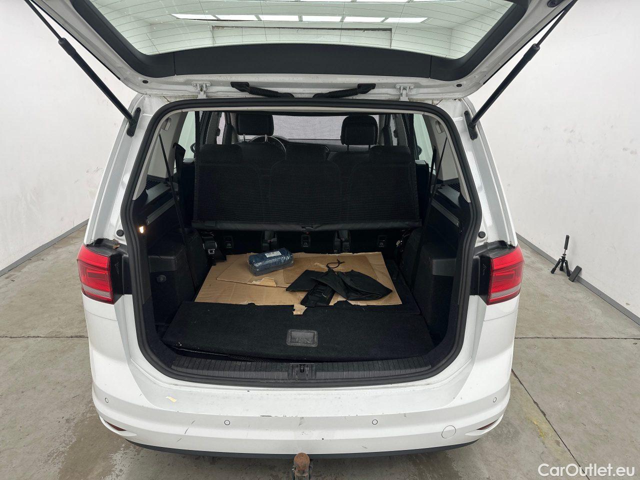 Volkswagen  Touran 2.0 TDI SCR Comfortline Manual Diesel  70 #5